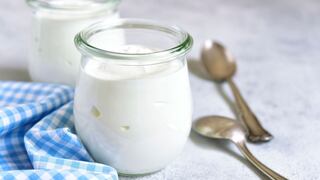 Comer para vivir: ¿Cómo elegir un yogur saludable?