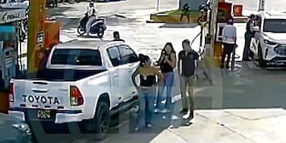 Estas imágenes se dieron previo al secuestro en que pagó por liberar a Jenss Lara, en Trujillo, La Libertad.