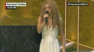 Shakira canta al Papa Francisco en Estados Unidos [VIDEO]