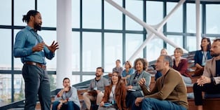 El 55 % de peruanos considera que el próximo presidente debe ser economista o gestor empresarial