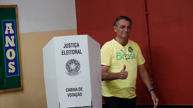 Brasil: Jair Bolsonaro vota y dice que espera salir “victorioso”