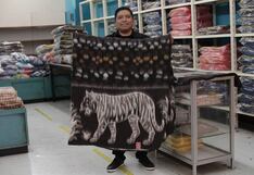 A calentarse con famosas frazadas Tigre: sube demanda por bajas temperaturas