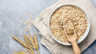Comer para vivir: ¿Es seguro consumir avena cruda o solo remojada?