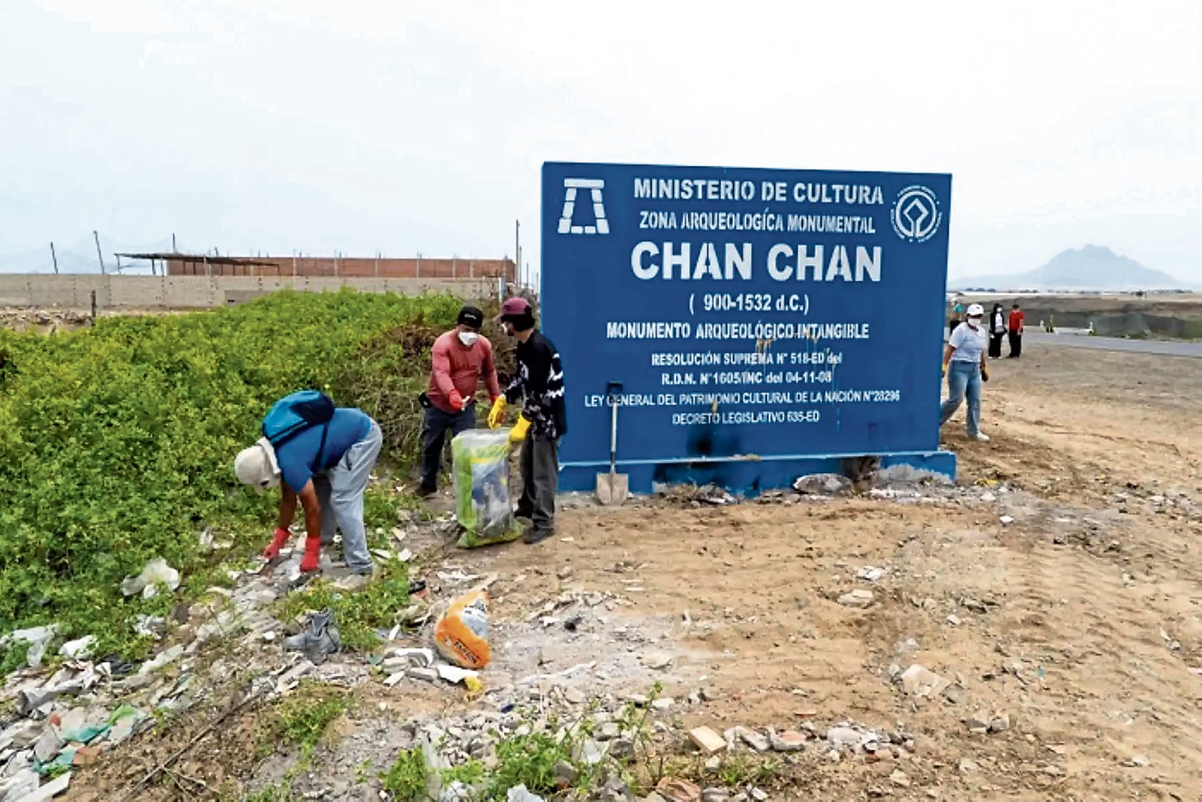 Limpieza se realizó alrededor de la ciudad de adobe más grande de América.