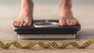 Comer para vivir: Perder peso sin intentarlo no es buena noticia