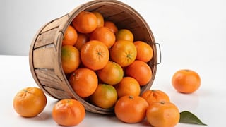¿Cómo las condiciones climáticas están afectando la apariencia de las mandarinas?