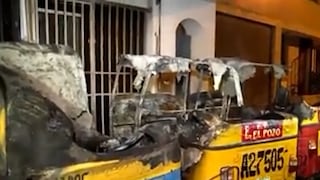 Delincuentes quemaron tres mototaxis en puerta de vivienda en SJM: “Esta es una advertencia” | VIDEO 
