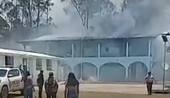 La jornada electoral fue suspendida en la institución educativa David Sánchez Infante, Celendín - Cajamarca.