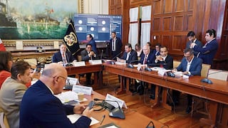 Solo darían 20 facultades si Comisión de Constitución del Senado no las amplía hasta este lunes