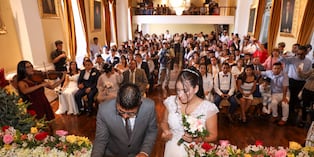 Peruanos se casan después de los 30 años