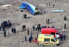 Pájaro se tumba avión de pasajeros y mueren decenas de personas
