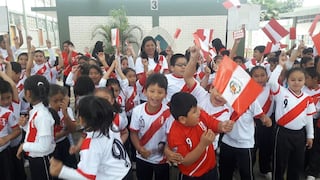 ​Perú vs. Nueva Zelanda: niños y centros educativos se ponen la camiseta por Perú (FOTOS y VIDEO)