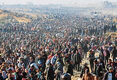 Decenas de miles de palestinos vuelven a sus casas en escombros por bombardeos israelíes