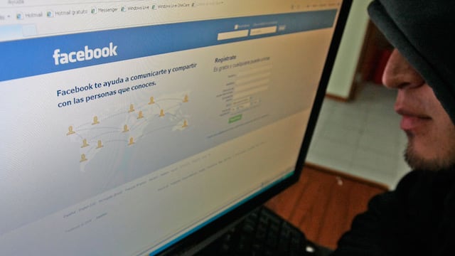 Francia: Comentar en Facebook es motivo de despido