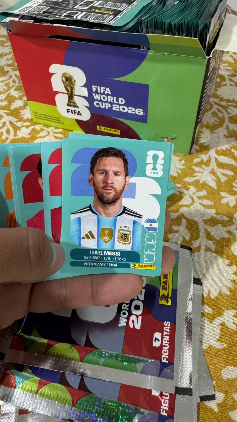 Figurita de Messi del álbum Panini.