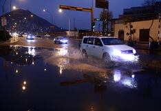 Vecinos del Cercado de Lima protestan por falta de agua tras rotura de tubería