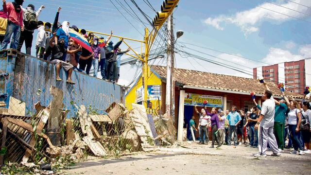 Barricadas y 45 muertos en Venezuela