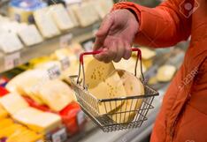 Comunidades lecheras de Puno ponen a la venta sus quesos regionales en reconocido supermercado