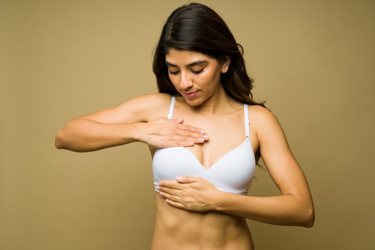 Mientras el cáncer de mama sigue siendo el de mayor incidencia en el país, llega una tecnología que ya monitorea la salud de 500 mil mujeres en el mundo: un parche con IA para un tamizaje casero, rápido y sin dolor. (Foto: iStock)