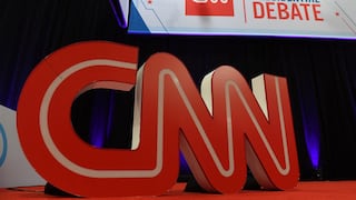 CNN despide a 3 empleados por ir a la oficina sin estar vacunados