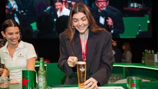 Maestros cerveceros holandeses comparten claves para un servido perfecto