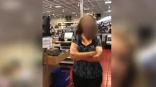 Mujer que tosió sobre otra deliberadamente en centro comercial de Florida fue detenida y acusada