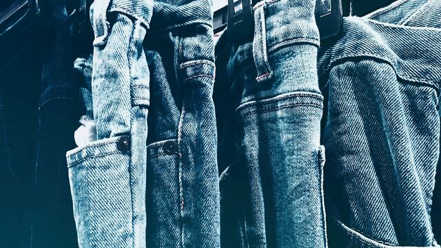 Cómo agrandar los jeans: guía paso a paso