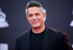Alejandro Sanz está de regreso con todos sus éxitos para cantarle al amor