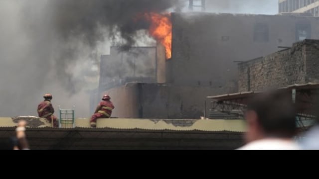 Más de 100 emergencias atienden los bomberos en Navidad