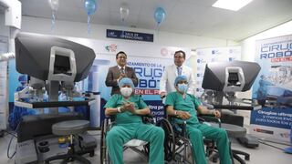 Ministro César Vásquez anunció el inicio de cirugía robótica para pacientes con cáncer