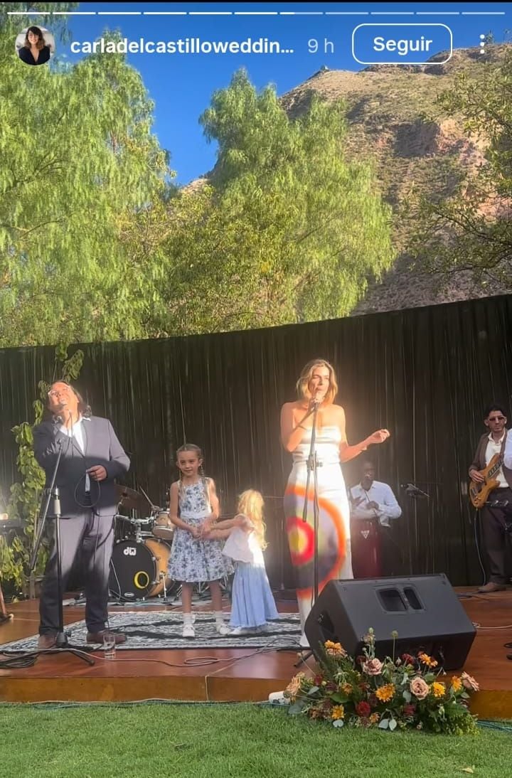 OJO| Actriz brindó palabras durante boda de Bruno Ascenzo.