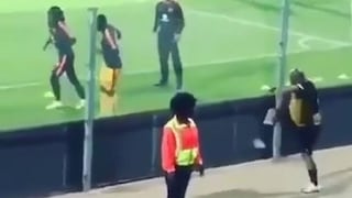 YouTube: hincha se burla de futbolistas suplentes y se hace viral (VIDEO)