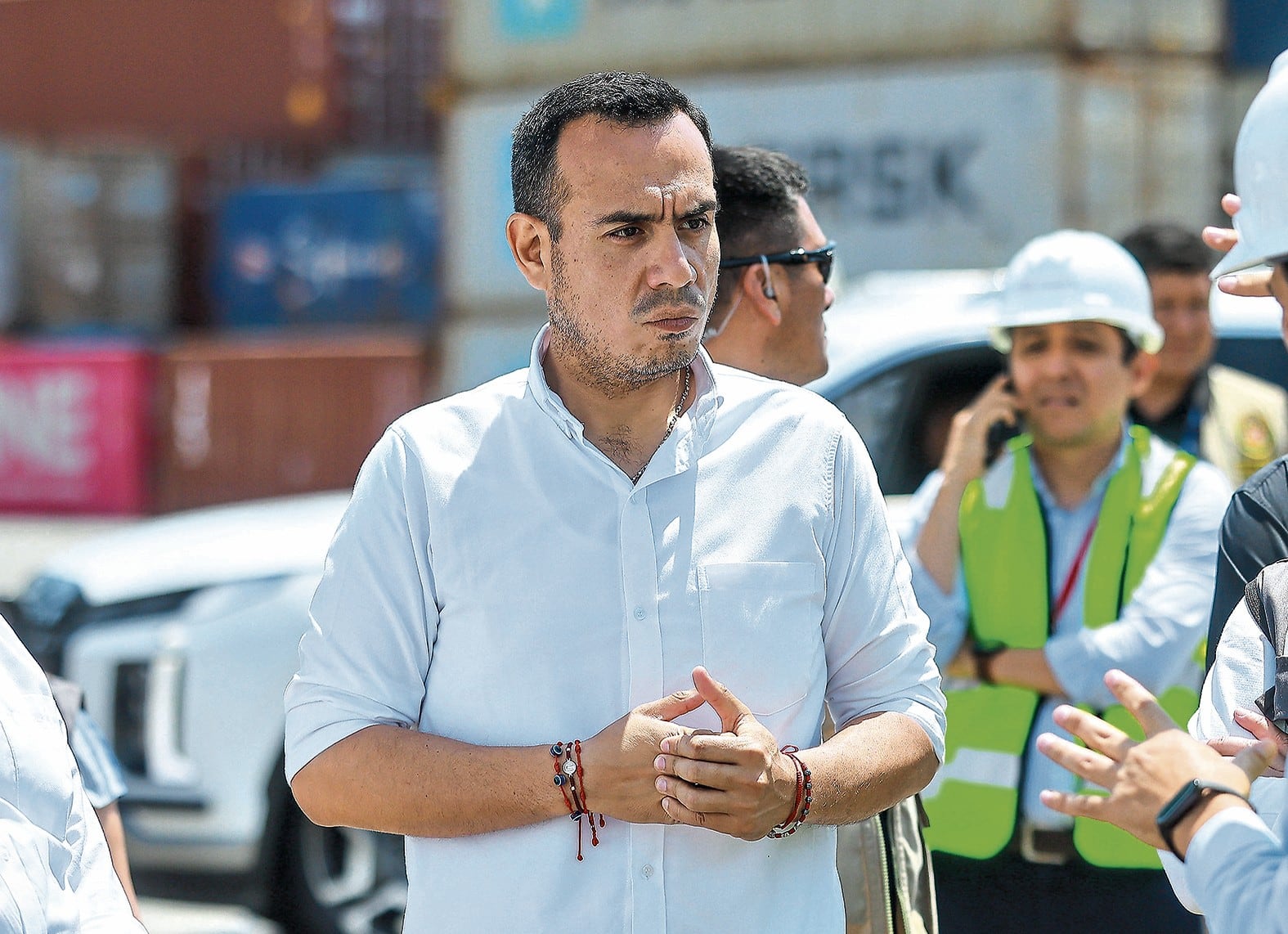 El presidente José Jerí ha caído en el descrédito ante sus citas clandestinas con cuestionados empresarios.