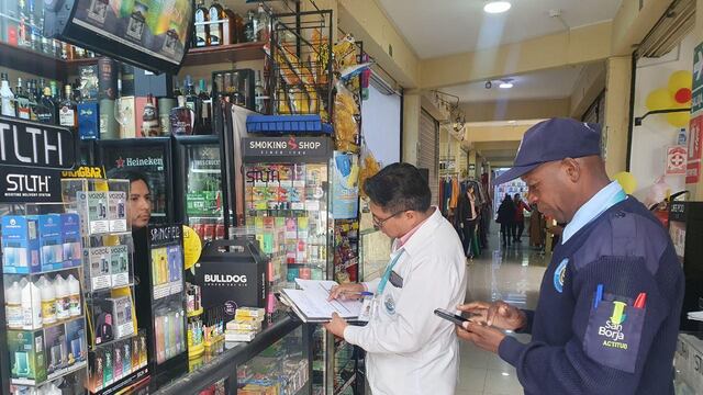 Encuentran gran cantidad de cigarrillos con hongos en minimarket de San Borja