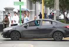 Mano al pecho, señores