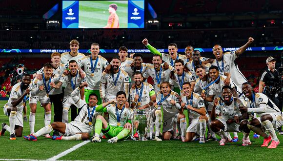 El Real Madrid celebra su nuevo título en la Champions.