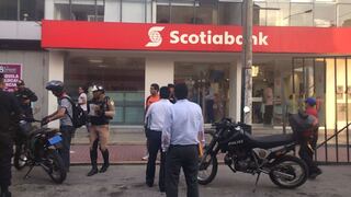 La Victoria: cinco delincuentes asaltan agencia de banco en Gamarra (VIDEO)