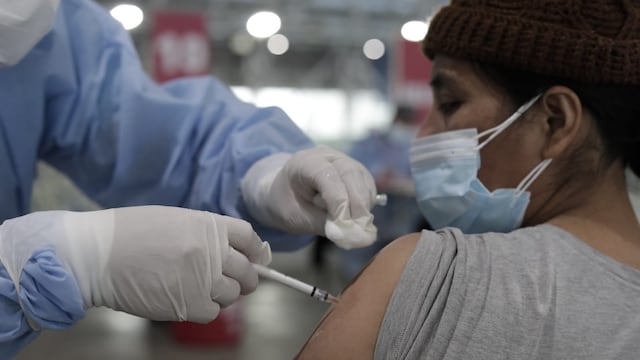 Ministro de Salud asegura que vacunatones continuarán los fines de semana │VIDEO