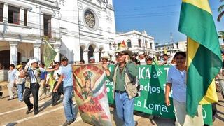 Indígenas toman como rehén a canciller de Evo Morales