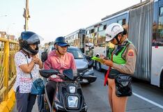 ATU: Multan a más 200 conductores por usar vía exclusiva del Metropolitano