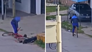 Hombre se desmaya y en vez de ser ayudado, le roban la bicicleta | VIDEO