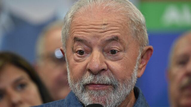 Lula da Silva saca ventaja con un 57,3 % contra Bolsonaro, según el primer escrutinio en Brasil 