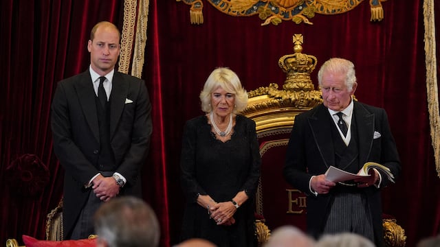 Carlos III ha sido proclamado oficialmente nuevo rey en sucesión de Isabel II
