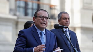Premier Otárola anuncia medida para expulsar a todos los indocumentados del país
