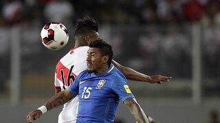 Brasil derrota 2-0 a Perú que otra vez sueña con las próximas fechas