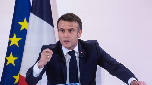 Presidente de Francia sobre aborto en Constitución: “Es un voto histórico”