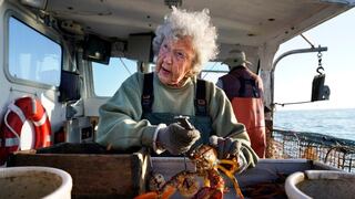 A los 101 años trabaja en un barco pesquero y ni siquiera piensa en jubilarse