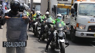 Cercado de Lima: Realizan operativo de reordenamiento a vehículos en la Avenida Aviación