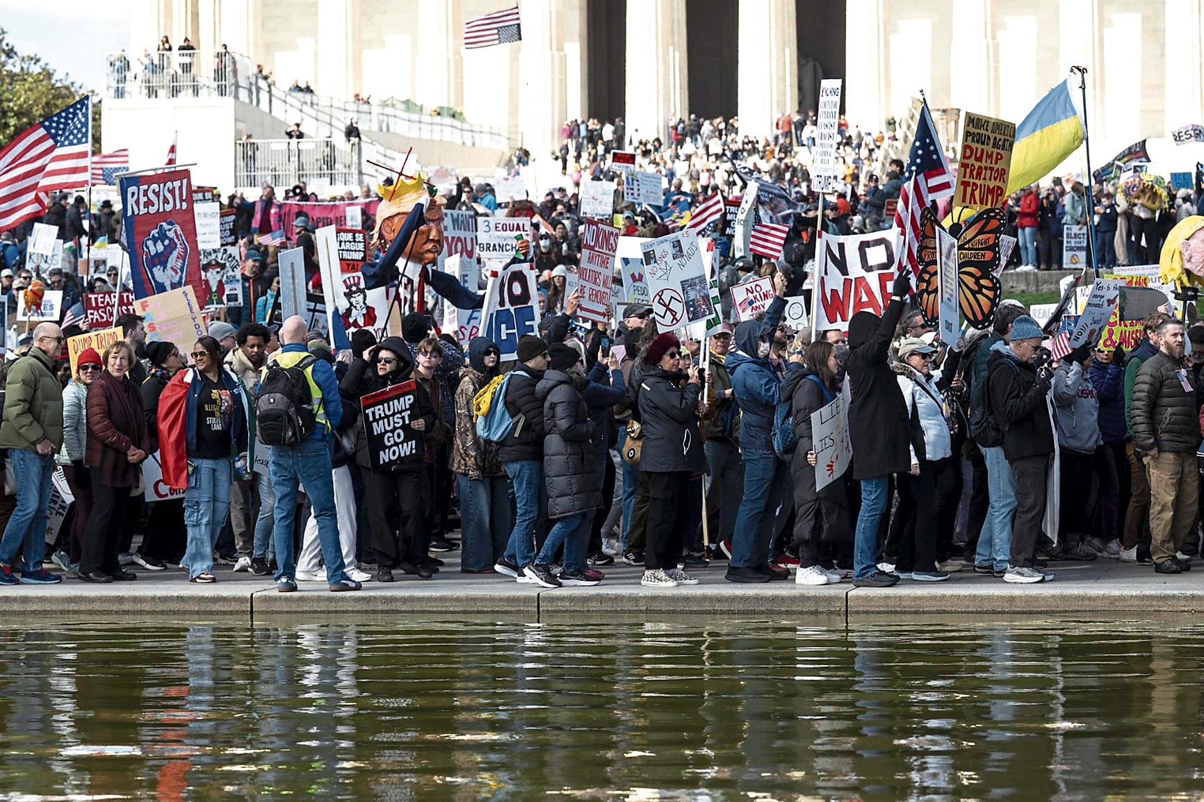 Protestas en Estados Unidos contra la guerra en Irán y la política migratoria de Donald Trump.