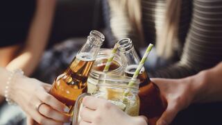 Año Nuevo 2024: ¿Es seguro consumir alcohol para quienes tienen diabetes?